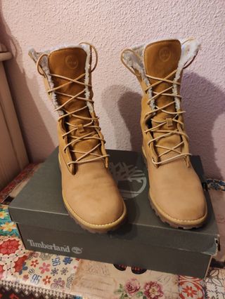 Botas Timberland de segunda mano por 50 EUR en Zaragoza en WALLAPOP