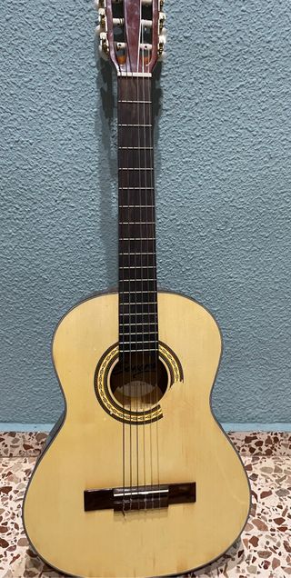 Guitarra Marca Sonora Cadete de segunda mano por 30 EUR en Sueca en WALLAPOP