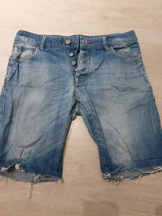 Bermudas vaqueras. Hombre. Talla 38. Bershka. de segunda mano por 6 EUR en  Madrid en WALLAPOP