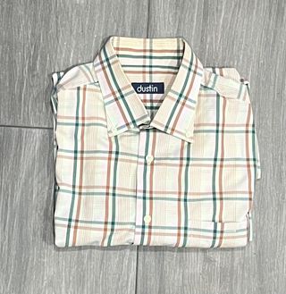 Camisa Dustin de segunda mano por 3 EUR en Motril en WALLAPOP