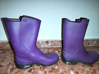 Botas agua katiuskas decathlon de segunda mano por 5 EUR en Valencia en  WALLAPOP