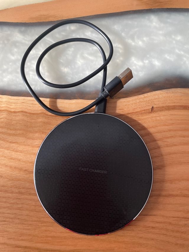 Base cargadora de baterías.