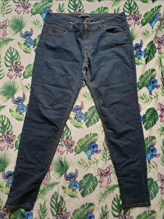 Pantalones vaqueros Easy Wear de segunda mano por 5 EUR en Getafe en  WALLAPOP