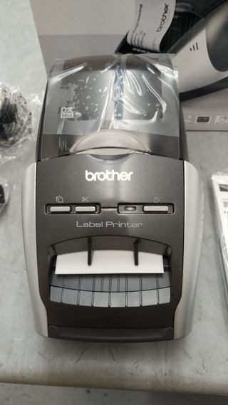 Impresora de Etiquetas Brother QL-570 Nueva de segunda mano por 45 EUR en  Barcelona en WALLAPOP