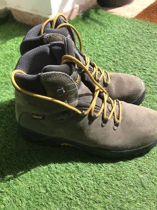 Botas montaña Chiruca hombre t.44 de segunda mano por 60 EUR en Palma de  Mallorca en WALLAPOP