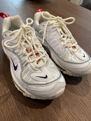 Nike Air Max 98 Unite Totale White de segunda mano por 250 EUR en A Coruña  en WALLAPOP