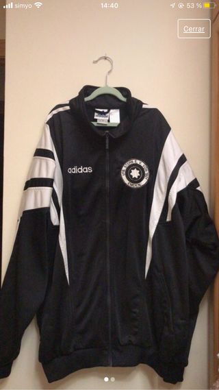 Chaqueta Adidas de segunda mano por 35 EUR en Málaga en WALLAPOP