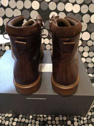 Botas marrones Springfield de segunda mano por 45 EUR en Madrid en WALLAPOP
