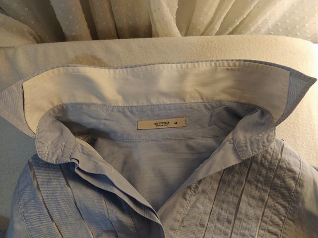 camisa azul y blanca de Etro