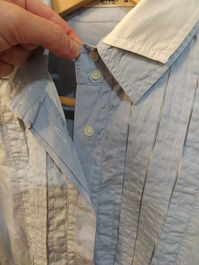 camisa azul y blanca de Etro