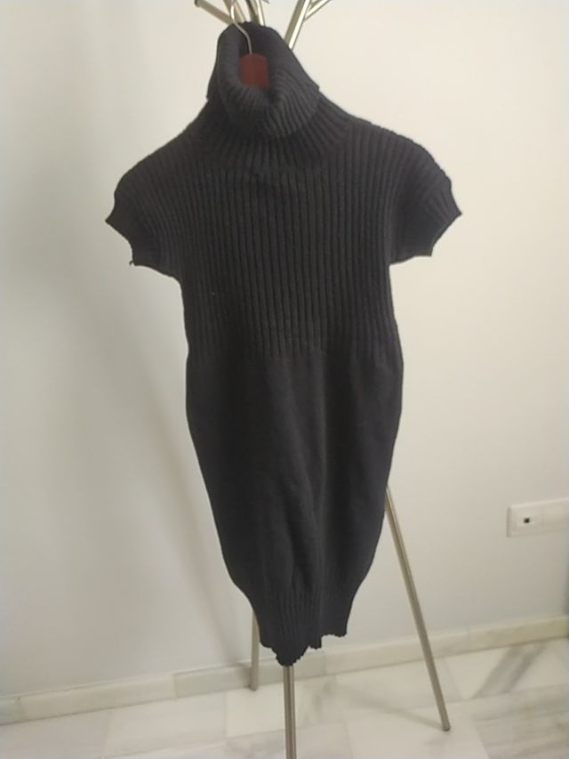 Vestido de cuello vuelto