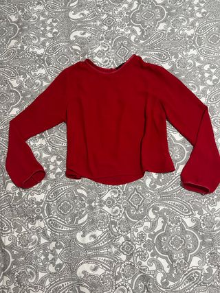Camisa roja Zara de segunda mano por 10 EUR en Castillo en WALLAPOP