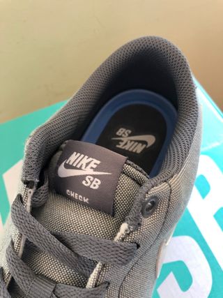NIKE SB Check Solar CNVS. Talla 42,5. de segunda mano por 50 EUR en  Figueres en WALLAPOP