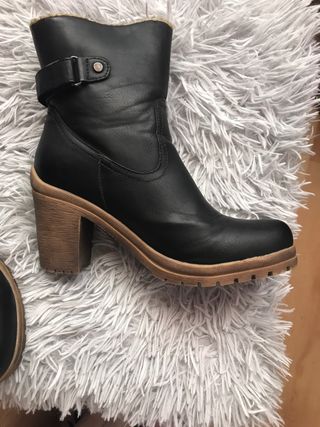Botines de mujer calentitos y cómodos refresh de segunda mano por 35 EUR en  Valladolid en WALLAPOP