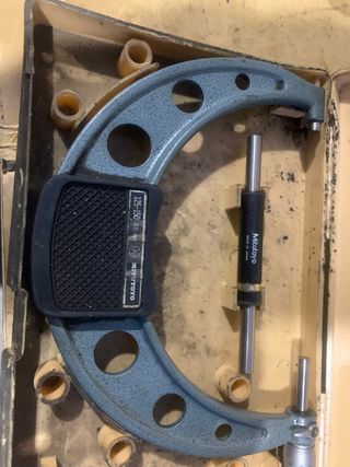 Micrometro exterior 125-150 MITUTOYO de segunda mano por 110 EUR en Zarautz  en WALLAPOP