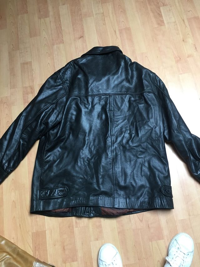 Chaqueta de piel negra XXL