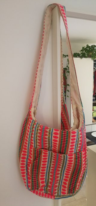 Boldo bordado\\uD83E\\uDD29 PRIMARK de segunda mano por 8 EUR en Torremolinos  en WALLAPOP