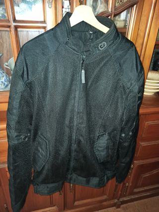 Chaqueta moto, primavera, verano. LEM. de segunda mano por 45 EUR en El  Grao en WALLAPOP