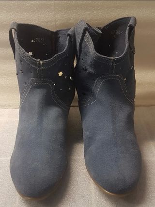 Botines piel vuelta azul Marypaz T-37 de segunda mano por 6 EUR en  Valdemoro en WALLAPOP
