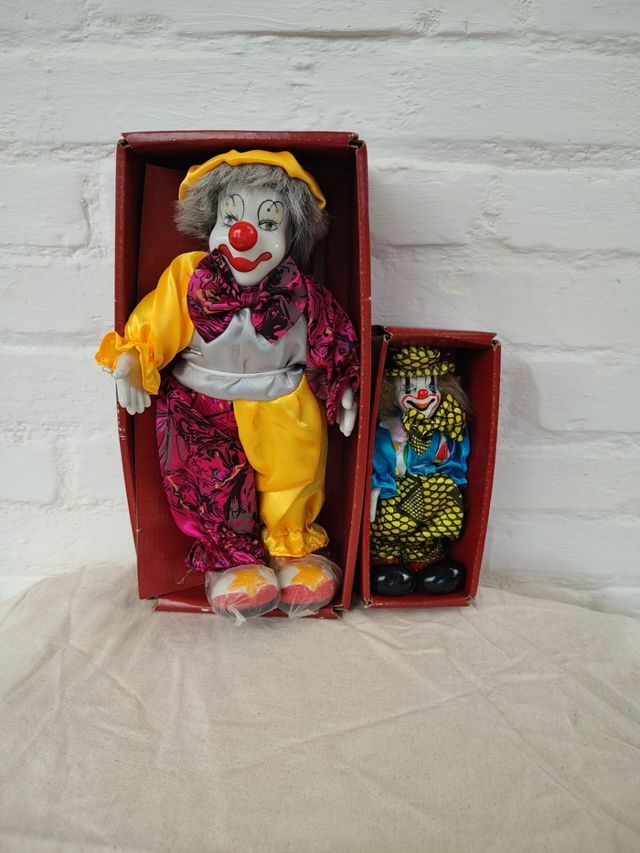 Dos payasos de porcelana