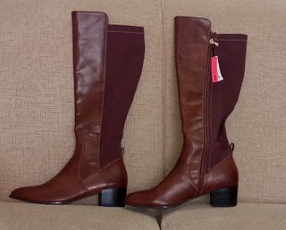 Botas altas Maria Mare de segunda mano por 15 EUR en Sant Feliu de  Llobregat en WALLAPOP