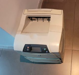 Impresora láser + 2 tóners de segunda mano por 50 EUR en Santiago y  Zaraiche en WALLAPOP