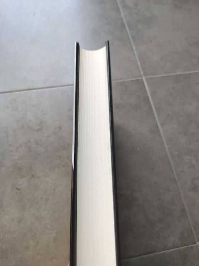 bajo la sombra de las espadas