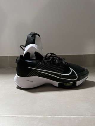 Playeras Nike Air Zoom Talla 43 de segunda mano por 60 EUR en Las Palmas de  Gran Canaria en WALLAPOP
