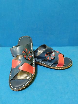 Sandalias para mujer talla 41 de segunda mano por 10 EUR en San Fernando de  Henares en WALLAPOP