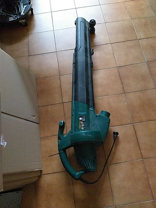 Soplador aspirador de hojas de segunda mano por 15 EUR en El Masnou en  WALLAPOP