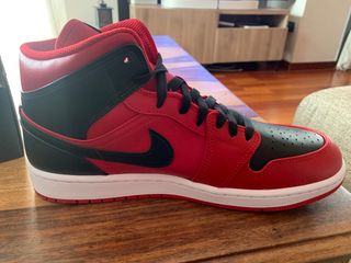 Nike Air Jordan 1 MID 43 Nuevas de segunda mano por 160 EUR en Llinars del  Vallès en WALLAPOP