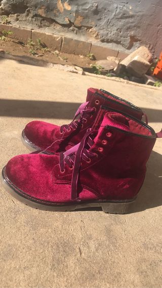 Botas para mujer de dospies de segunda mano por 10 EUR en Villanueva de la  Serena en WALLAPOP