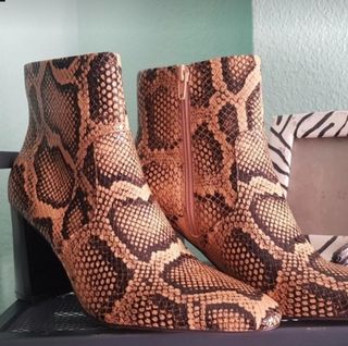 Botin animal print talla 37 Mango de segunda mano por 15,99 EUR en San  Fernando en WALLAPOP