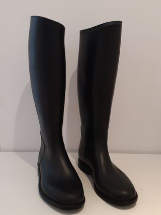 Botas de agua equitación Decathlon, n. 38. de segunda mano por 10,5 EUR en  Rocafort en WALLAPOP