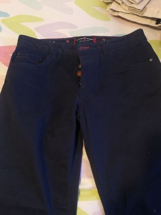 Pantalón hombre talla 40 Álvaro moreno de segunda mano por 6 EUR en Sevilla  en WALLAPOP