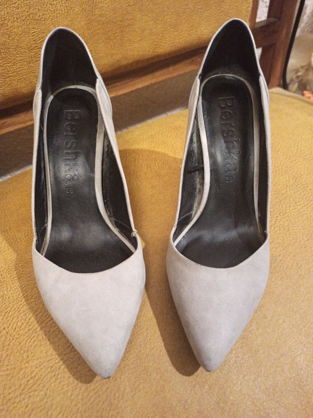 ZAPATOS Tacon  BERSHKA T-39 ANTE Y CHAROL