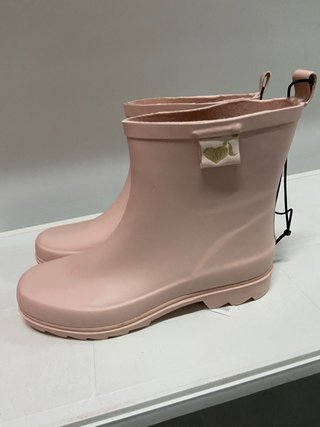 Botas de agua de la vecina rubia de segunda mano por 11 EUR en Burgos en  WALLAPOP