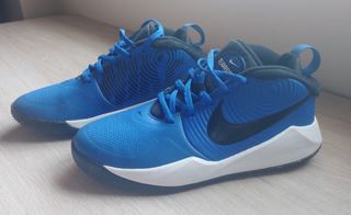 Zapatillas Nike 36.5 de segunda mano por 25 EUR en Badalona en WALLAPOP