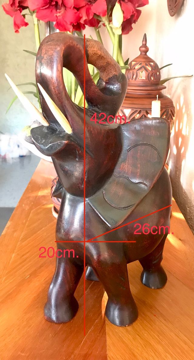 Estatua elefante de madera maciza
