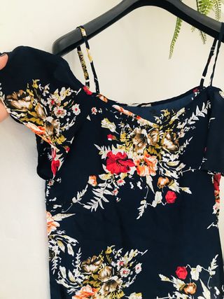 Blusa verano mujer •SHEIN talla americana L de segunda mano por 3,75 EUR en  Blanes en WALLAPOP