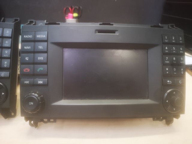 radio volkswagen crafter 2014.