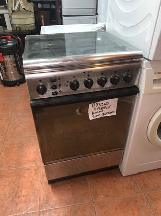 Cocina butano y horno eléctrico de segunda mano por 75 EUR en Vilanova i la  Geltrú en WALLAPOP