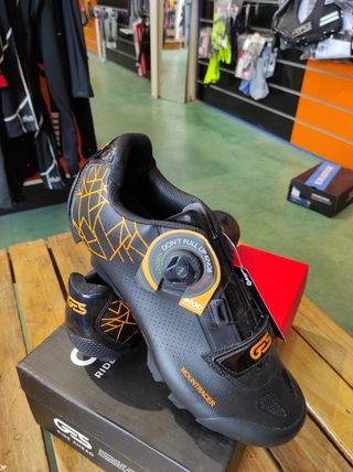 Zapatillas Btt Ges MOUNTRACER-2 de segunda mano por 59 EUR en La Puebla del  Río en WALLAPOP