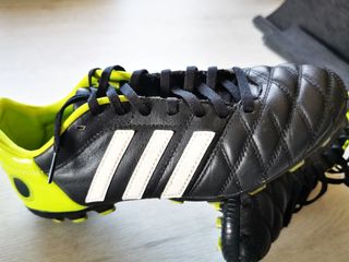 Botas fútbol Adidas 11 nova pro de segunda mano por 30 EUR en Sant Boi de  Llobregat en WALLAPOP
