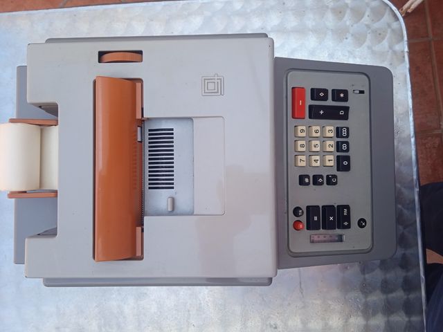 CALCULADORA OLIVETTI AÑOS 70