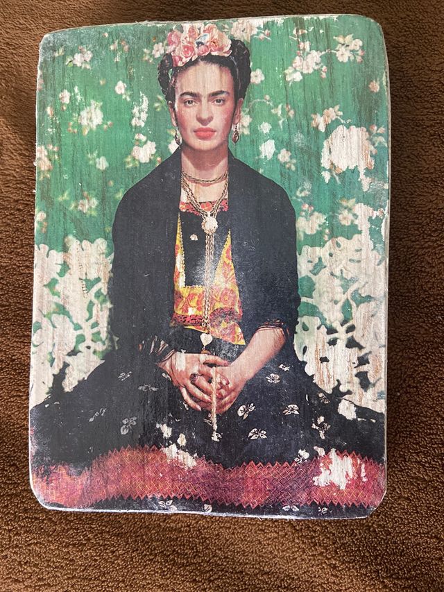 Cuadro en madera de Frida Kahlo