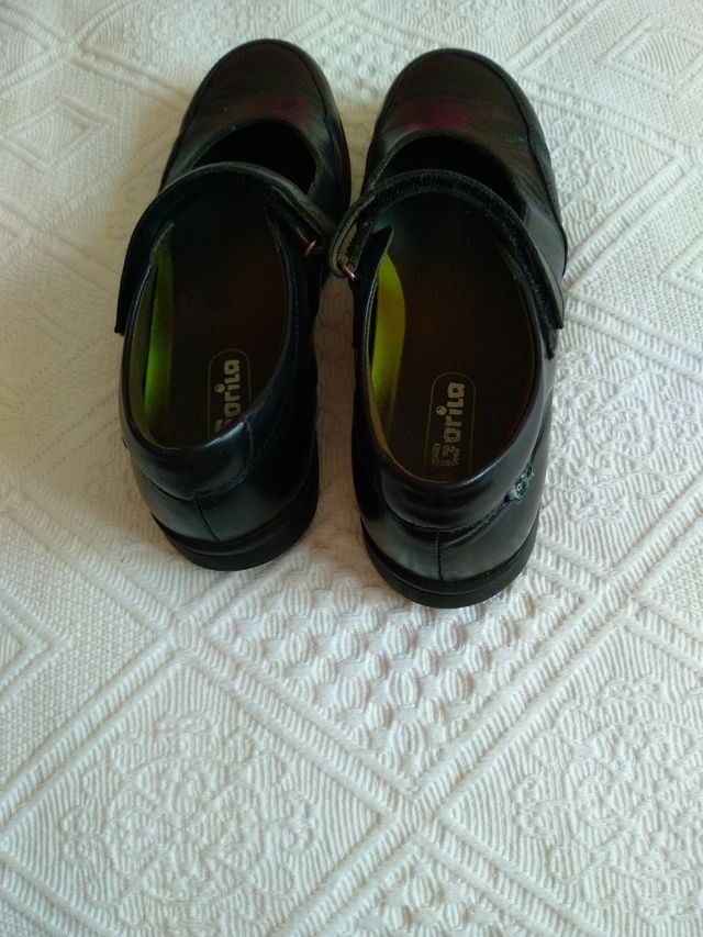 Zapatos colegiales
