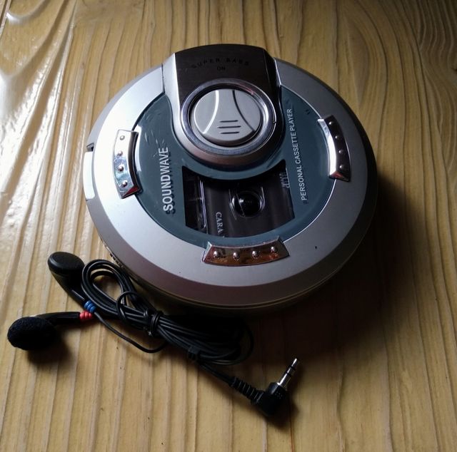 WALKMAN CASSETTE. Vintage