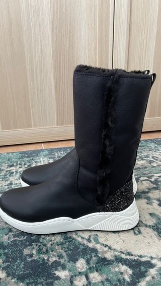 Botas Negras 38 Unisa de segunda mano por 50 EUR en Murcia en WALLAPOP