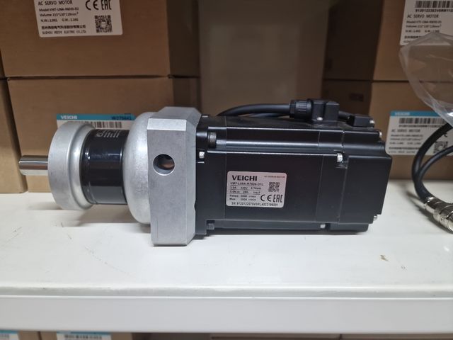 variadores de frecuencia y servo motores